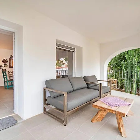 Villa Sara 10 - Free Wifi, Chill-out, Private Pool, Private Tennis Court - By Villamar