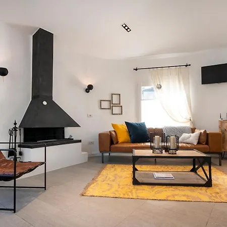 Sara 10 - Free Wifi, Chill-out, Private Pool, Private Tennis Court - By Villamar