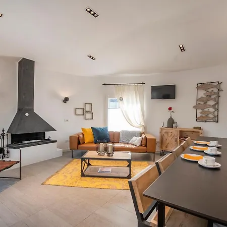 Villa Sara 10 - Free Wifi, Chill-out, Private Pool, Private Tennis Court - By Villamar Benissa