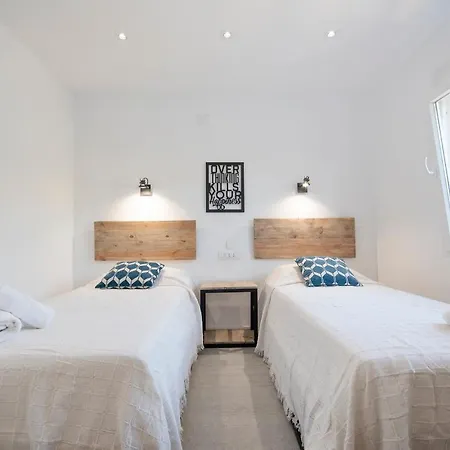 Sara 10 - Free Wifi, Chill-out, Private Pool, Private Tennis Court - By Villamar Villa *